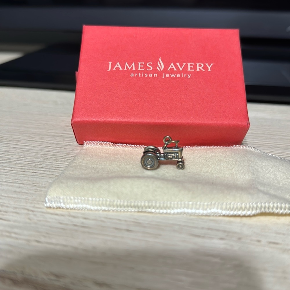 James Avery discontinued tractor